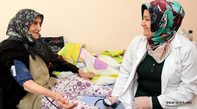 Gölbaşı Belediyesi, bakıma muhtaç ve yaşlılara evde sağlık hizmeti